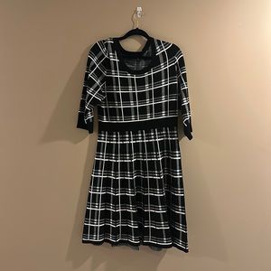 Black and White XL Nina Leonard Dress